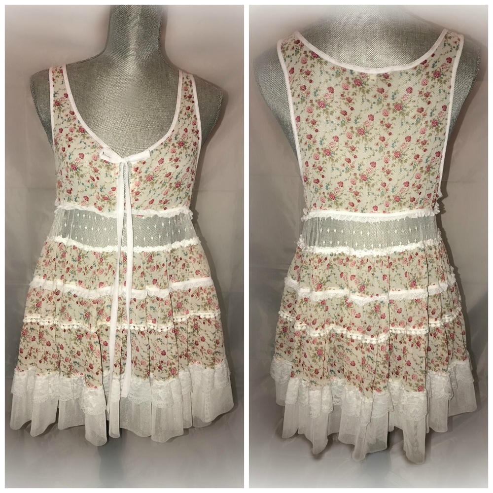Cecico Sheer Floral and Lace Ruffle Hem Tunic Top